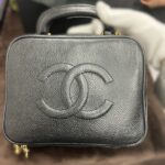 シャネル ヴァニティ キャビアスキン ショルダーバッグ